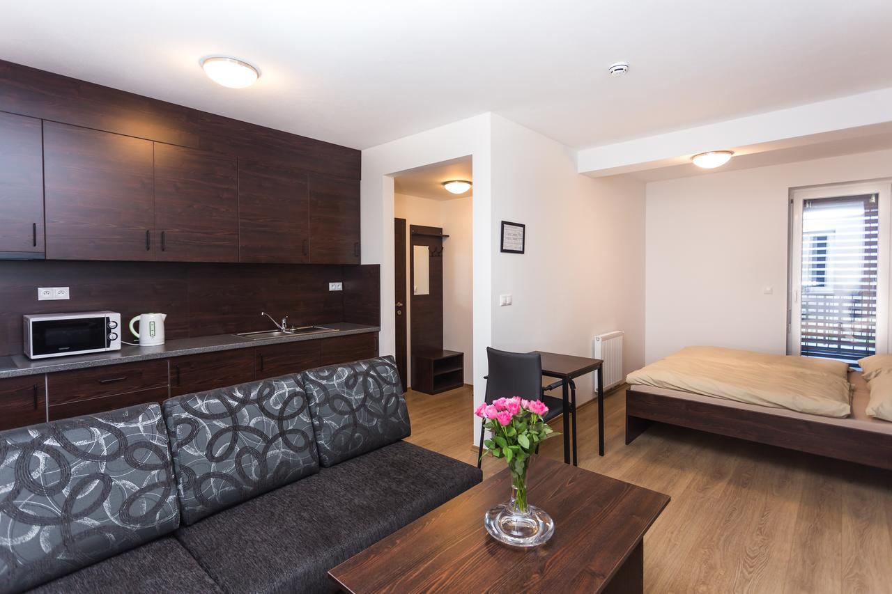 Barok Hotel And Apartments ブラチスラヴァ エクステリア 写真
