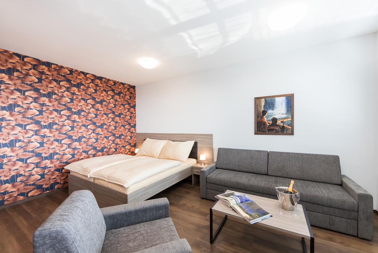 Barok Hotel And Apartments ブラチスラヴァ エクステリア 写真