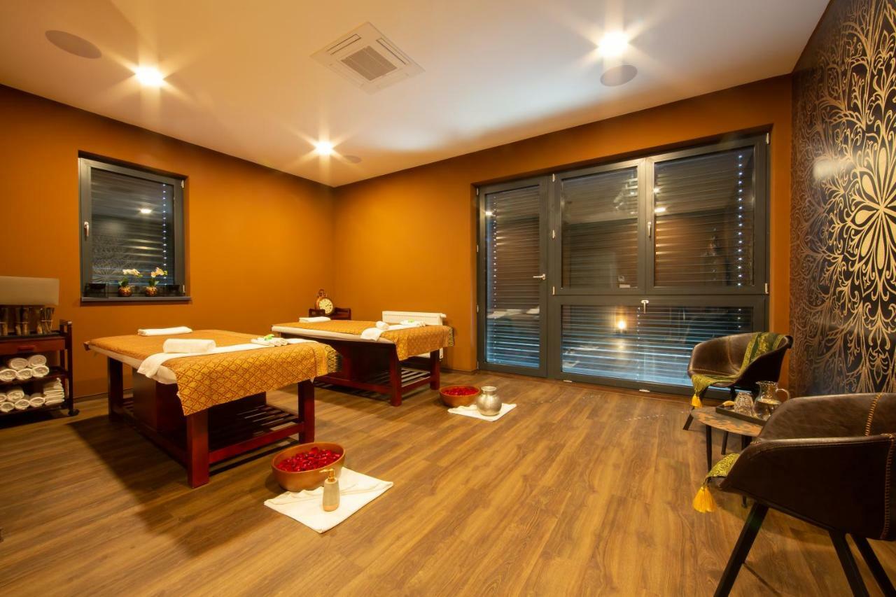 Barok Hotel And Apartments ブラチスラヴァ エクステリア 写真