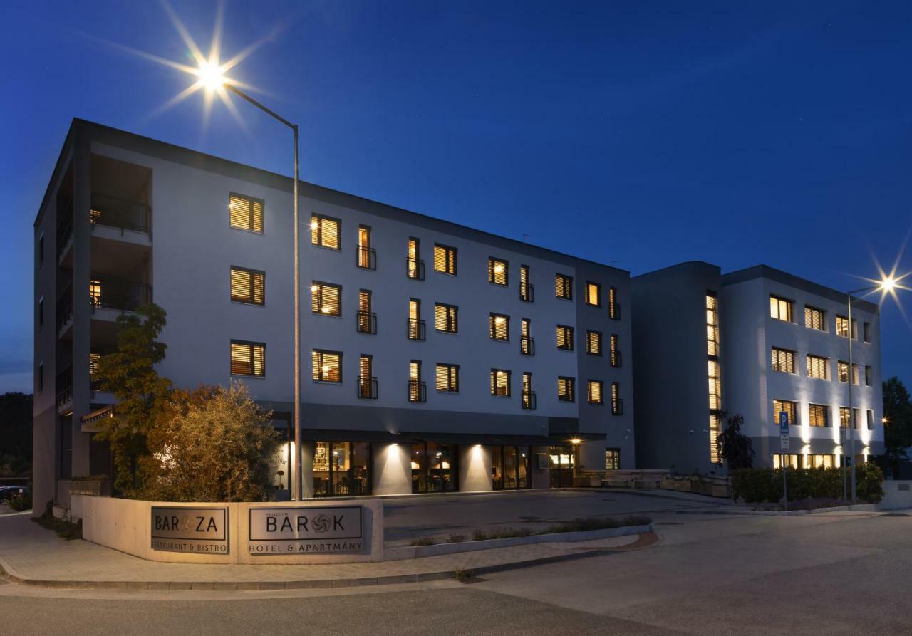 Barok Hotel And Apartments ブラチスラヴァ エクステリア 写真